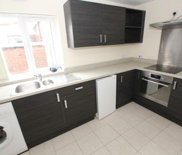 1 Bedroom Ground Floor Flat, Chester - Photo 2