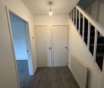 4 bedroom terraced house to rent - Photo 6