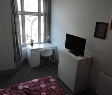 2 bedroom house to rent - Photo 1