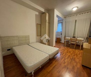 Monolocale in affitto - Photo 1