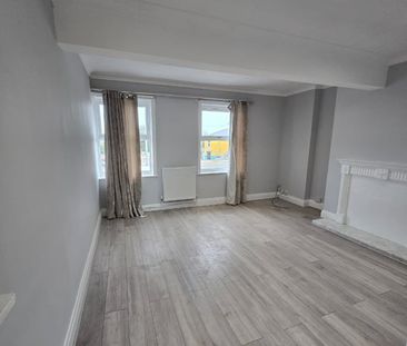3 Bed Flat, Ridgeway Road, S12 - Photo 1