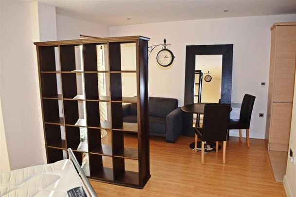 1 bedroom flat to rent - Photo 1