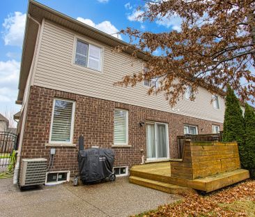 For Lease - 67 Padua Crescent, Hamilton, Ontario - Photo 1