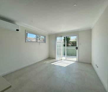 BRAND NEW GRANNY FLAT! - Photo 5