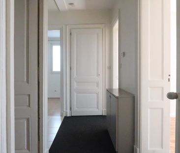 Location Appartement 3 pièces 71m² ST ETIENNE 42000 - Photo 4