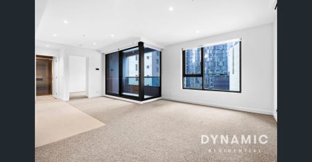 Perfect Location & Large Layout! - Photo 4