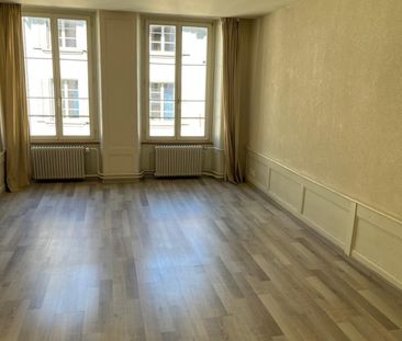 Spacieux 2,5 pcs à proximité de la cathédrale de Fribourg - Foto 4