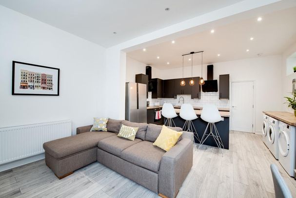 7 bedroom semi-detached house to rent - Photo 1