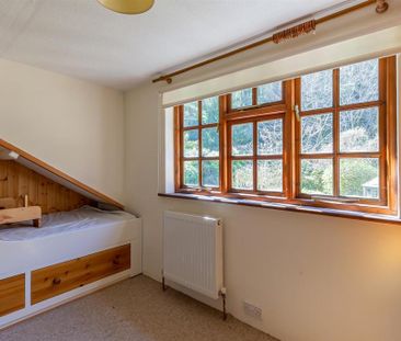 5 bedroom semi-detached house to rent - Photo 5