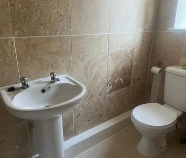 2 Bedroom Terraced To Let - Photo 2