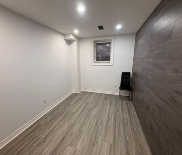For Lease - 4802 Bluefeather Lane Unit# Basement, Mississauga, Ontario - Photo 4