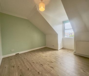 3 bedroom apartment to rent - Photo 2