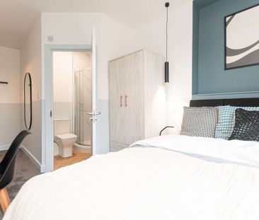 Bury Road Room 1 - Photo 5