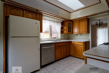 1414 132B Street, Surrey - Photo 2