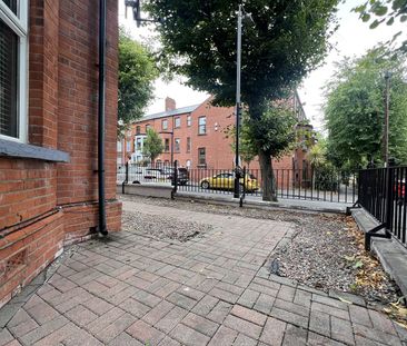 Flat 3, 6 Glandore Avenue, Belfast, BT15 3FB - Photo 2
