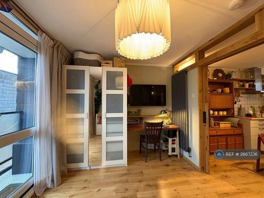 1 bedroom flat to rent - Photo 1