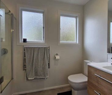 Renovated in Sought after Location - Photo 5