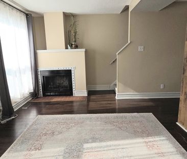 For Lease - 1994 Greenway Park Lane Unit# 59, Blackburn Hamlet, Ont... - Photo 2