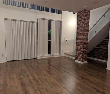 For Lease - 215 Queen Street Unit# 221, Brampton, Ontario - Photo 1