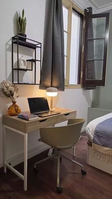 Carrer del Comte dUrgell, Barcelona, Catalonia 08011 - Photo 1