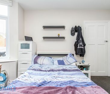 4 bed Semi-Detached House for Rent - Photo 4