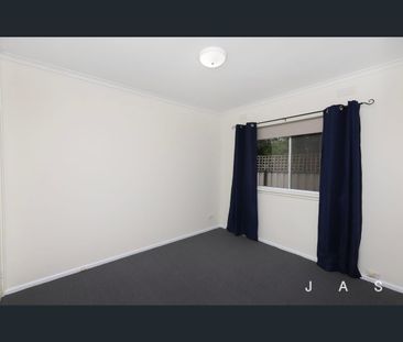 2/16 Sydenham Street, Seddon, Vic 3011 - Photo 5