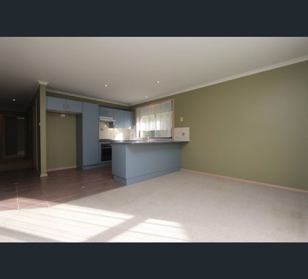 34 Ivy Lea Place, Goulburn, NSW 2580 - Photo 4