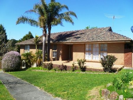 32 Arawata Drive, Doncaster East - Photo 2