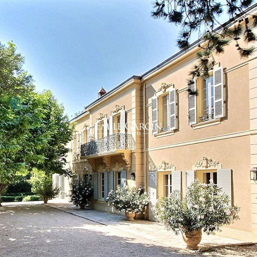 Bastide à louer à Lambesc, majestueux domaine avec tennis - Photo 1