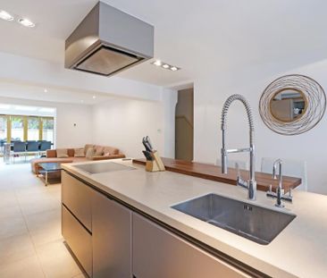 5 bedroom semi-detached house to rent - Photo 4