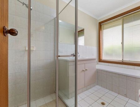 4/6 Tench Court, Golden Grove SA 5125 - Photo 3