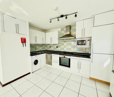 2 bedroom flat to rent - Photo 6