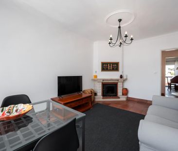 2 Bedroom Apartment with balcony, Alto dos Gaios, Cascais - Photo 3