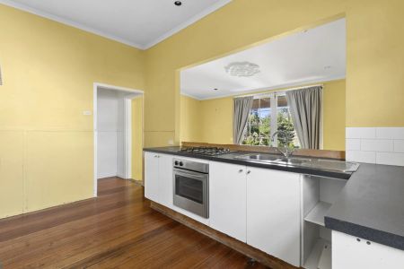 Quaint Home - Photo 3