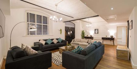 Bixteth Street - Photo 2