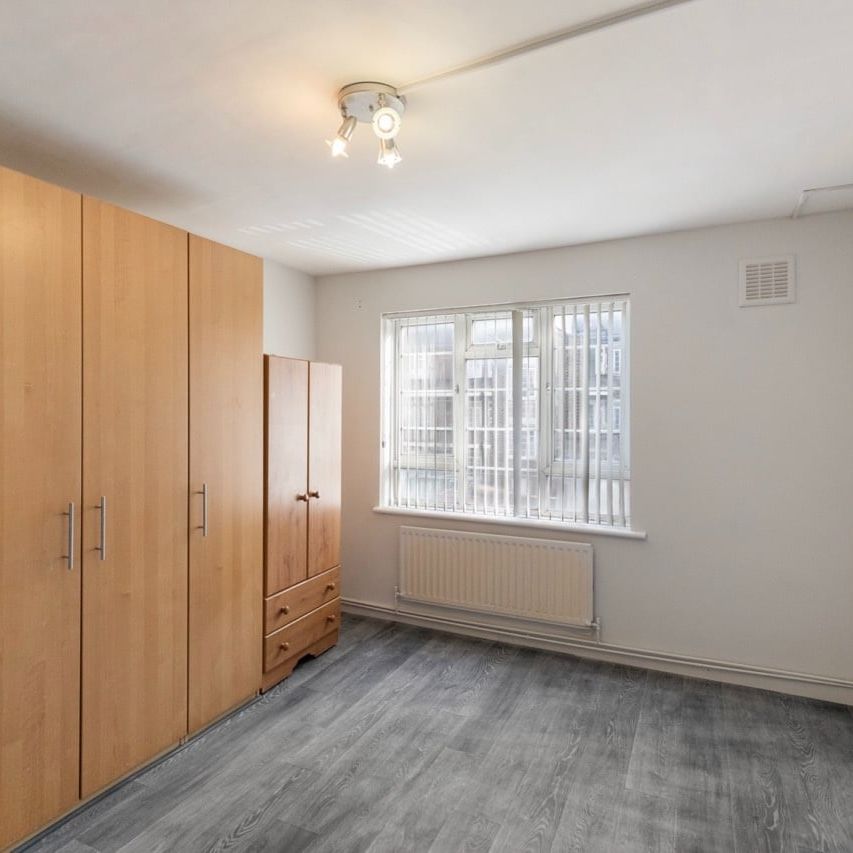 3 Bed Flat, Tavistock Road, CR0 - Photo 1