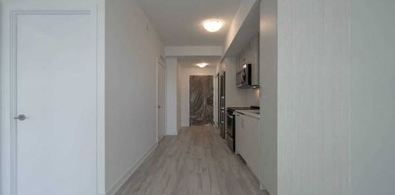 251 MANITOBA ST. - PHOENIX CONDOS - 1 BEDROOM W/PARKING & LOCKER - Photo 2