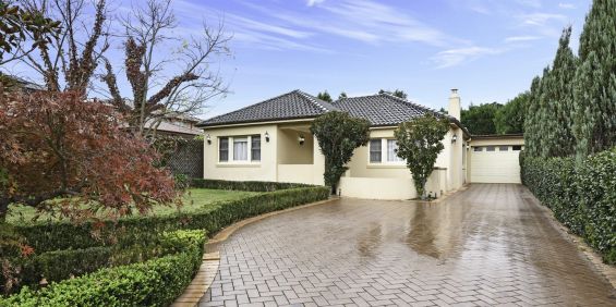 Family home | Quiet tree lined street - Photo 3