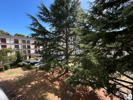 Location Appartement 3 pièces 76m² ROUEN 76100 - Photo 3