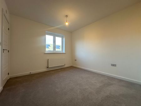 21 Whitebeam Way, ST17 4GG - Photo 2