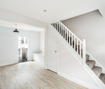 2 bedroom cottage to rent - Photo 2