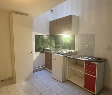 Location Appartement 1 pièce 23m² CHAMBERY 73000 - Photo 2