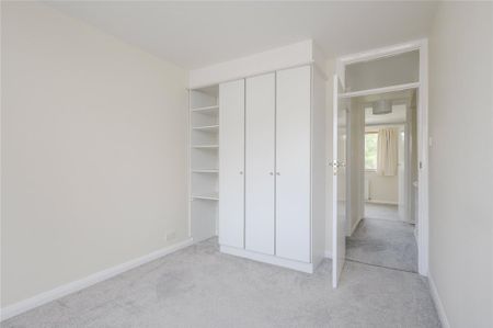 5 bedroom semi-detached house to rent - Photo 3