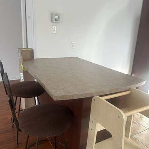 Grand 4 1/2 à Louer - Photo 2