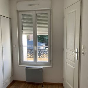 Location Appartement 1 pièce 16m² - Photo 2