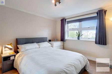 Croftongate Way, London, SE4 - Photo 2