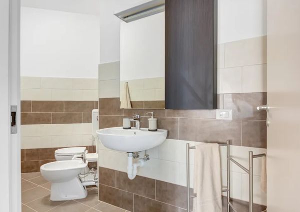 Via Stromboli, Milan, Lombardy 20144