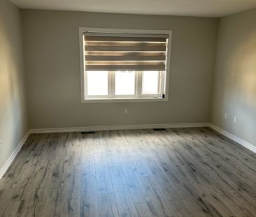 For Lease - 5 Hines Street, Brampton, Ontario - Photo 5