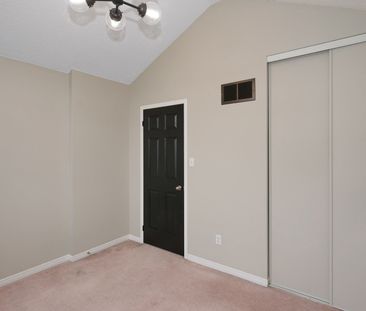 For Lease - 1035 Beatrice Street Unit# Upper, Oshawa, Ontario - Photo 6
