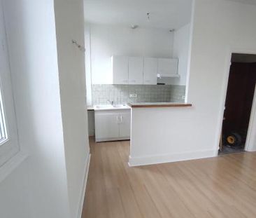 Location Appartement 2 pièces 42m² MILLAU 12100 - Photo 5